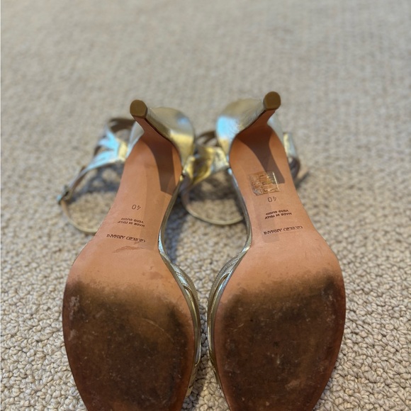 Giorgio Armani Gold Heel - Picture 4 of 8